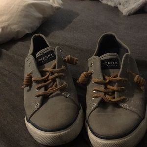 Sperry topsiders